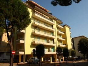 Cozy flat 80 metres from the beach - Beahost
